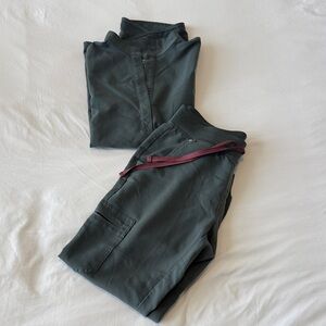 Women’s Figs Gray/Green Set